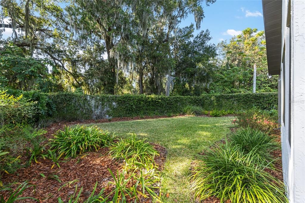 For Sale: $429,900 (3 beds, 3 baths, 2211 Square Feet)