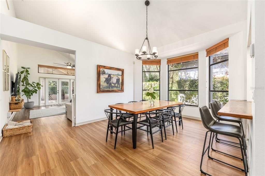 For Sale: $429,900 (3 beds, 3 baths, 2211 Square Feet)