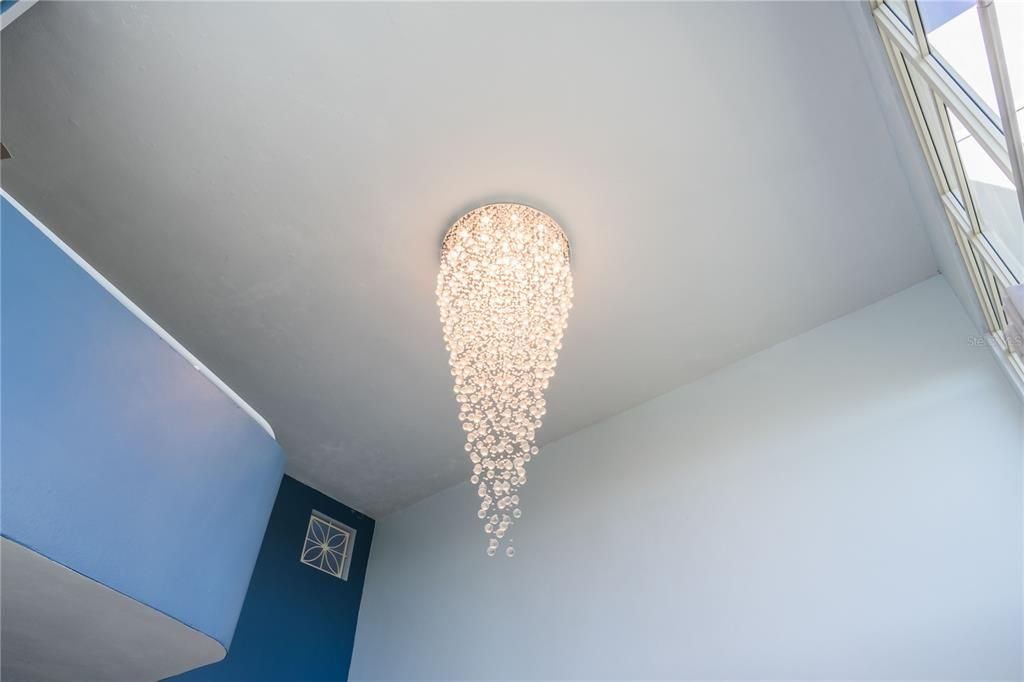 For Sale: $799,000 (3 beds, 2 baths, 2600 Square Feet)