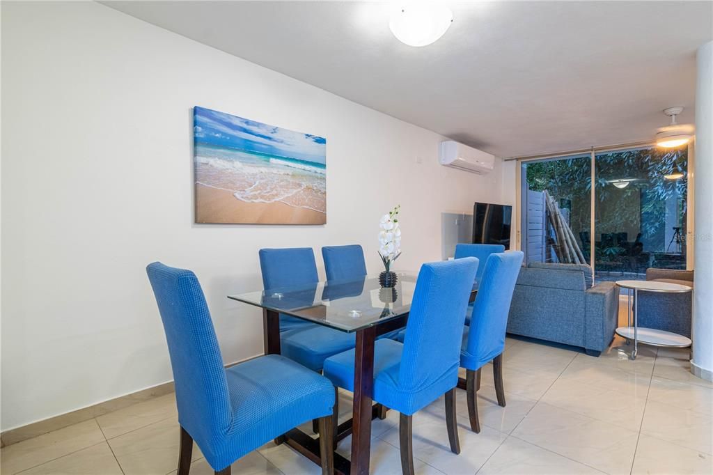 For Sale: $799,000 (3 beds, 2 baths, 2600 Square Feet)