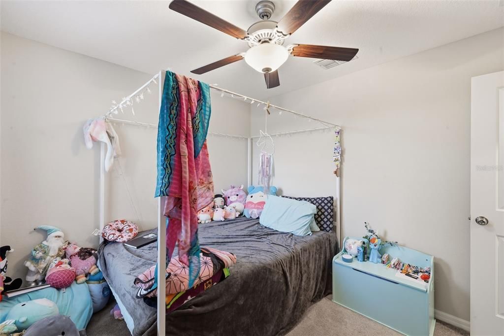 На продажу: $349,900 (5 спален, 2 ванн, 2264 Квадратных фут)