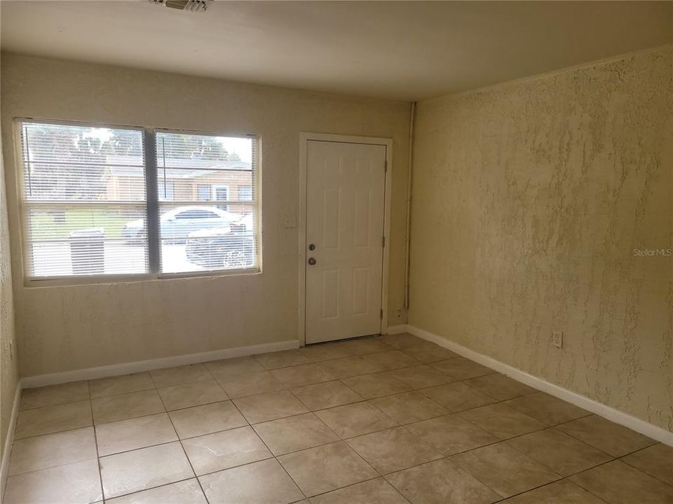 В аренду: $1,250 (2 спален, 1 ванн, 1410 Квадратных фут)