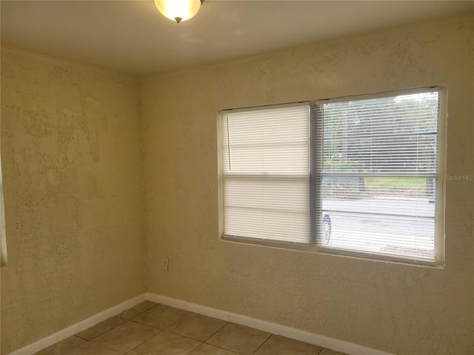 В аренду: $1,250 (2 спален, 1 ванн, 1410 Квадратных фут)