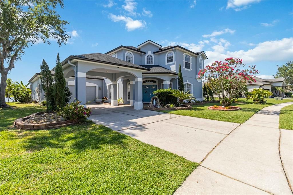 В аренду: $4,000 (5 спален, 4 ванн, 3341 Квадратных фут)