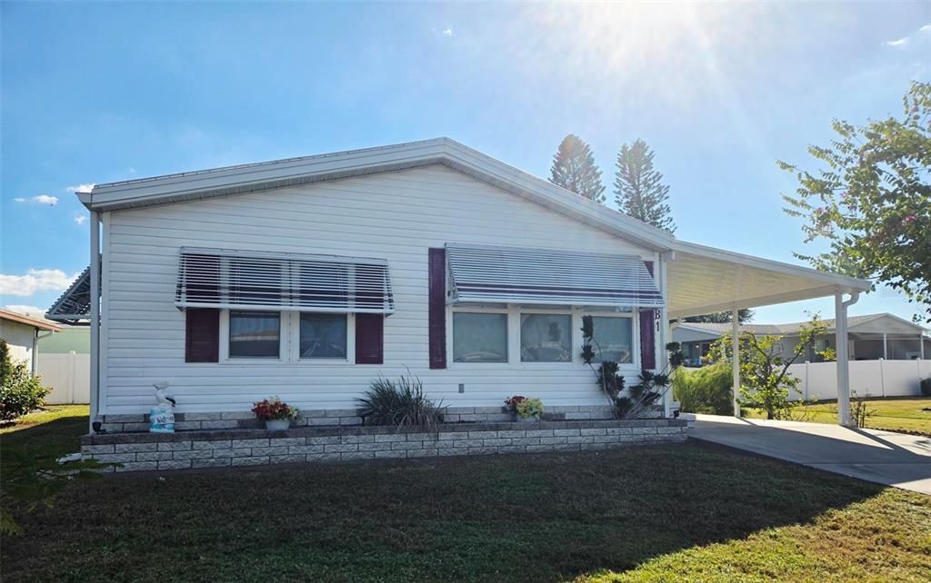 待售: $193,750 (2 贝兹, 2 浴室, 1000 平方英尺)