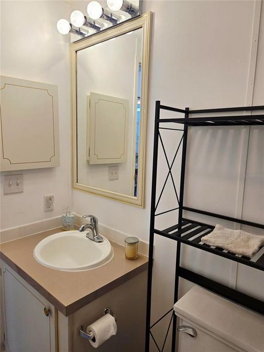 待售: $193,750 (2 贝兹, 2 浴室, 1000 平方英尺)