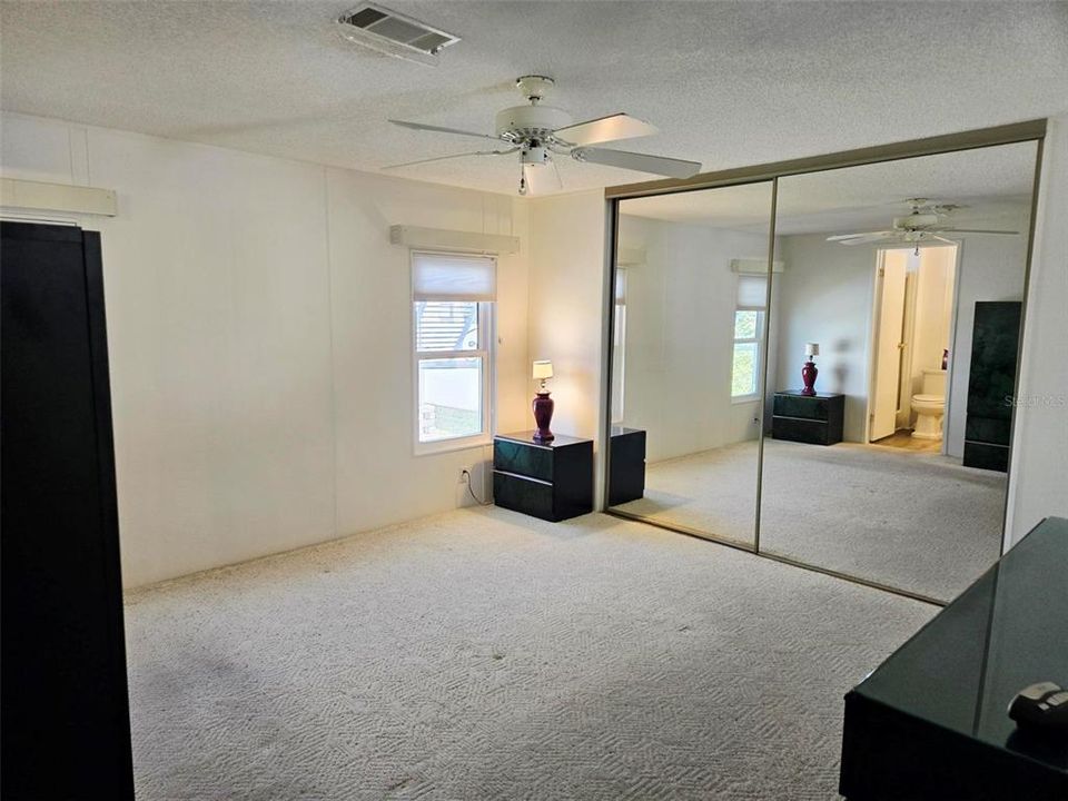 待售: $193,750 (2 贝兹, 2 浴室, 1000 平方英尺)