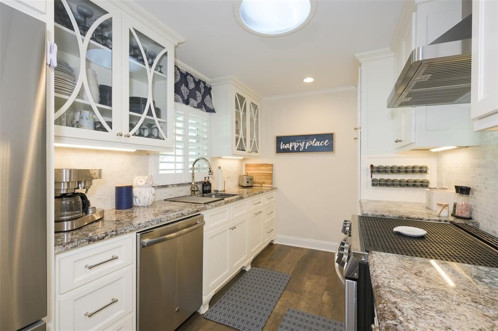 待售: $750,000 (3 贝兹, 2 浴室, 1875 平方英尺)