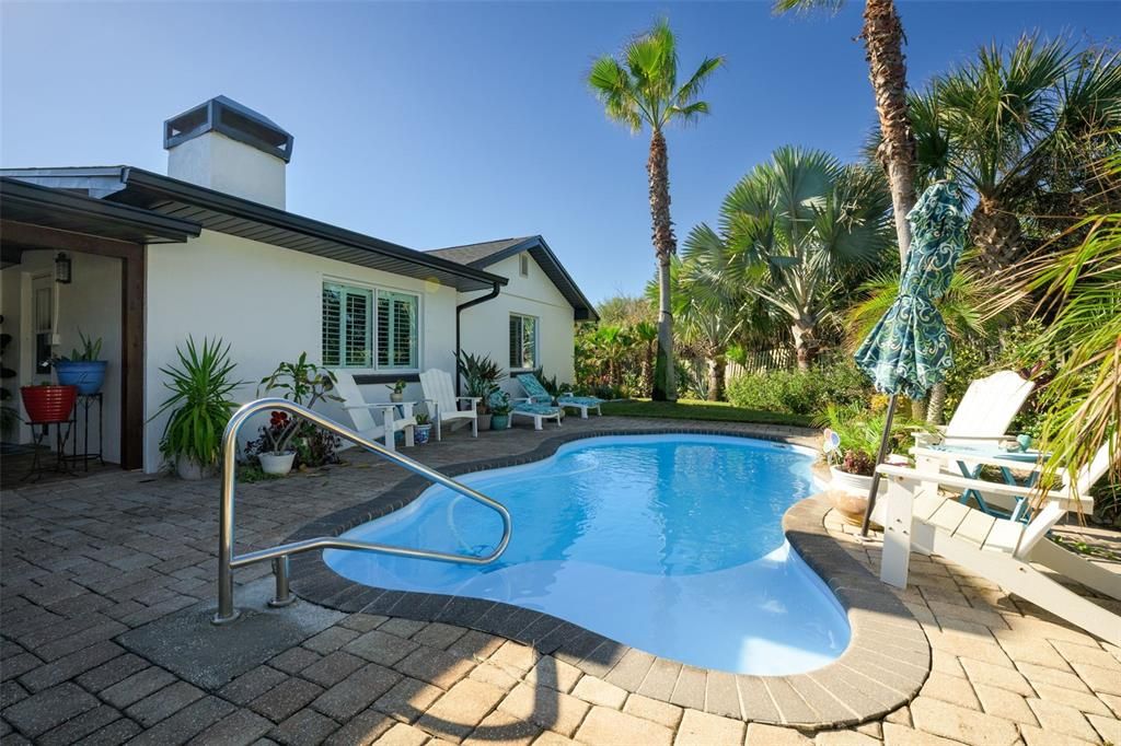 待售: $750,000 (3 贝兹, 2 浴室, 1875 平方英尺)