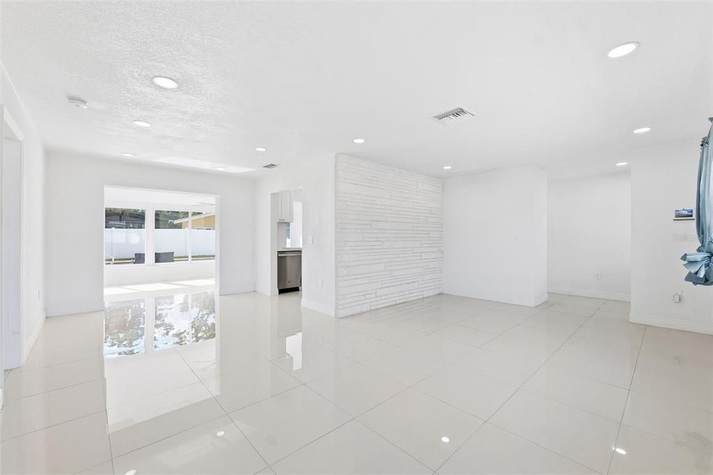 待售: $659,900 (3 贝兹, 2 浴室, 1720 平方英尺)