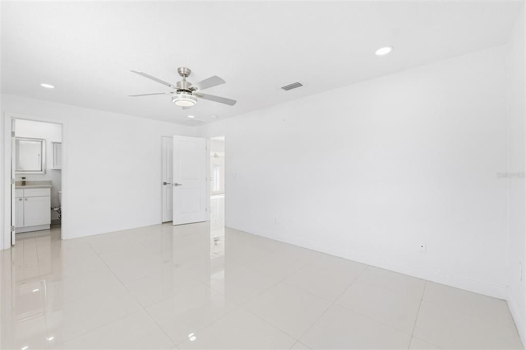 待售: $659,900 (3 贝兹, 2 浴室, 1720 平方英尺)