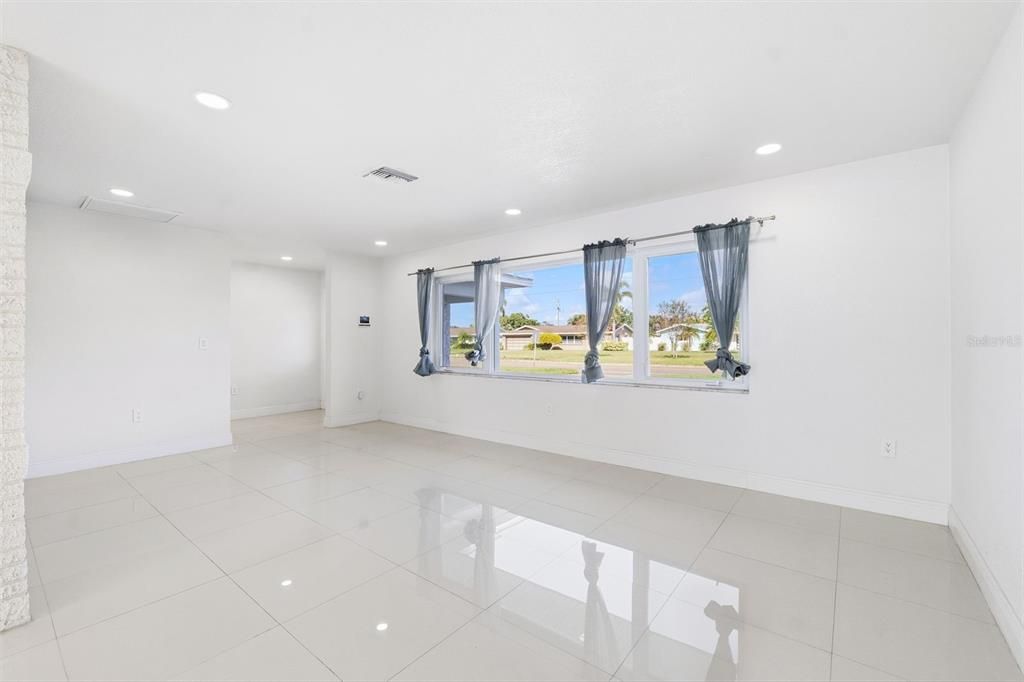 待售: $659,900 (3 贝兹, 2 浴室, 1720 平方英尺)