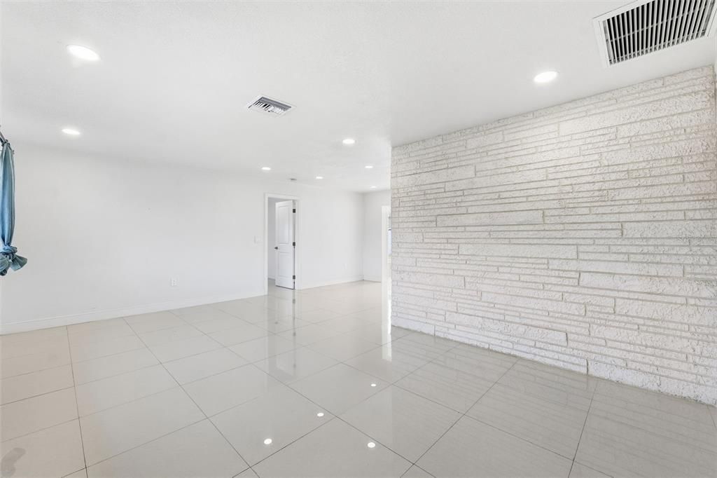 待售: $659,900 (3 贝兹, 2 浴室, 1720 平方英尺)