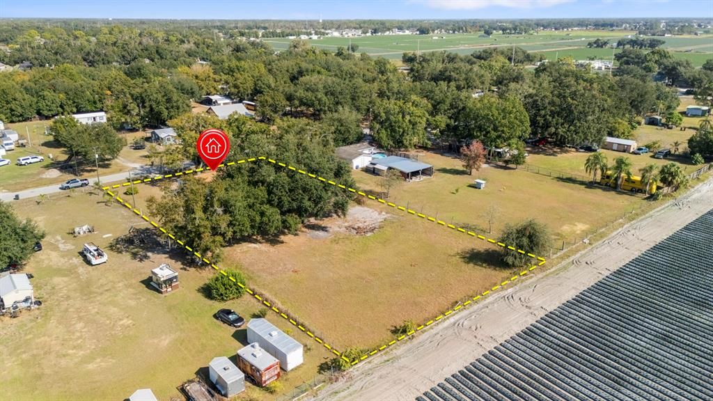 合同活跃: $295,000 (2 贝兹, 2 浴室, 1218 平方英尺)