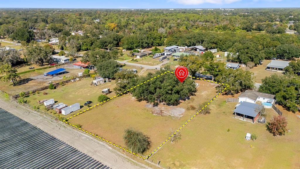 合同活跃: $295,000 (2 贝兹, 2 浴室, 1218 平方英尺)