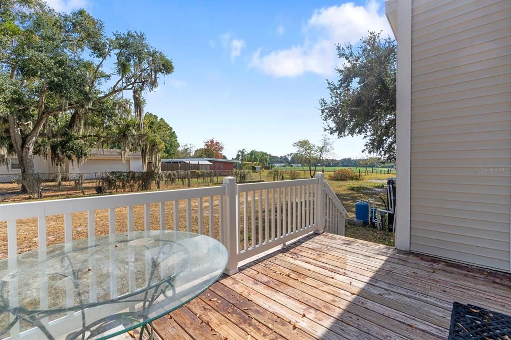 合同活跃: $295,000 (2 贝兹, 2 浴室, 1218 平方英尺)