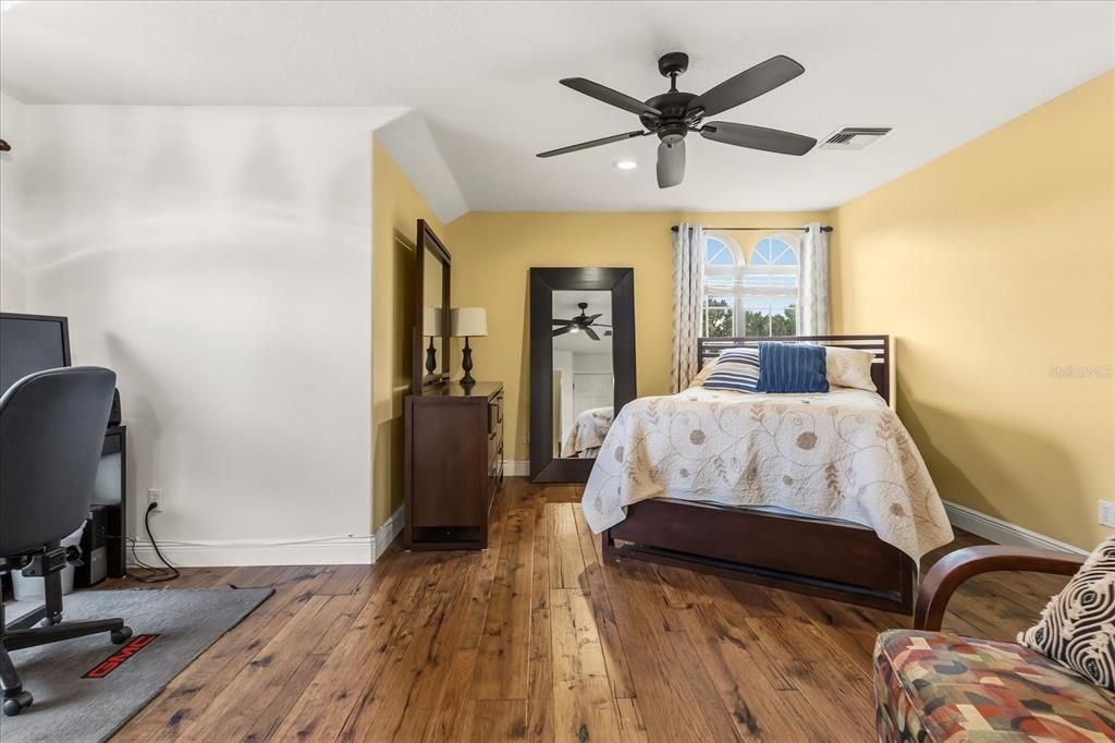 待售: $1,500,000 (5 贝兹, 4 浴室, 3385 平方英尺)