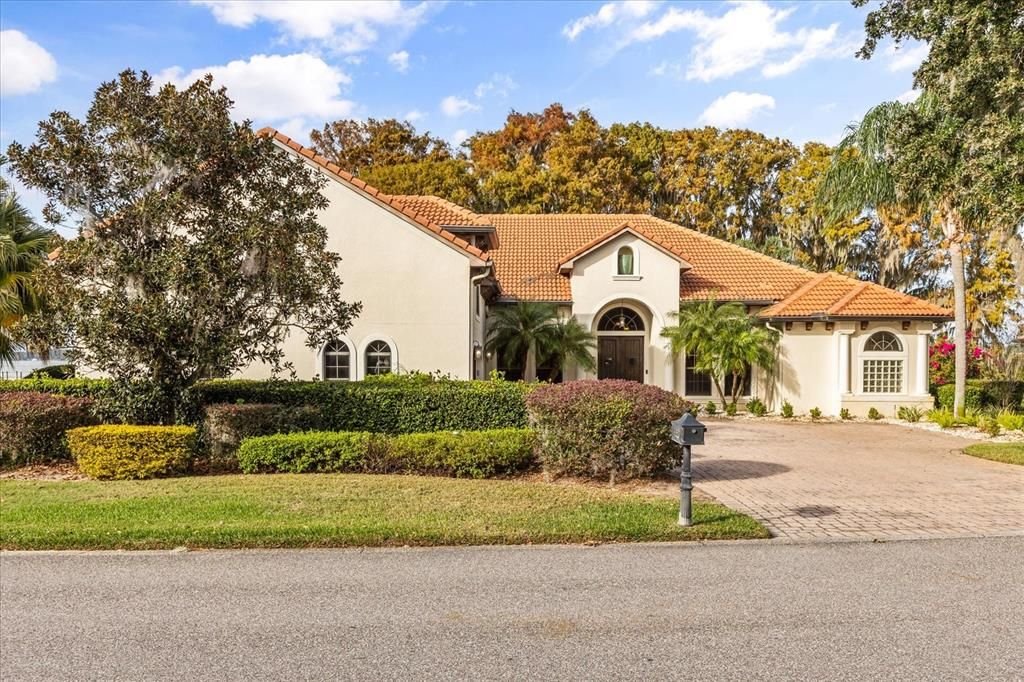 待售: $1,500,000 (5 贝兹, 4 浴室, 3385 平方英尺)