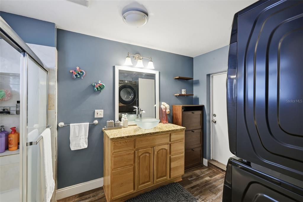 待售: $370,000 (4 贝兹, 2 浴室, 1708 平方英尺)