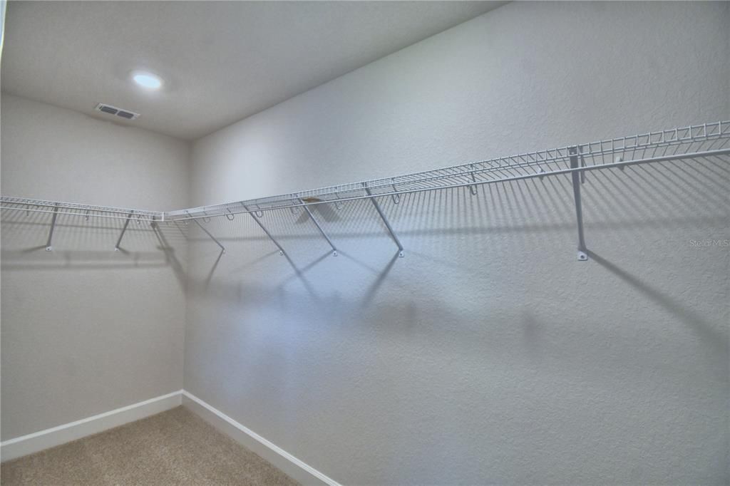 待售: $385,366 (4 贝兹, 3 浴室, 2200 平方英尺)