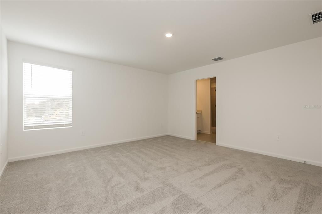 En Renta: $2,180 (5 camas, 3 baños, 2451 Pies cuadrados)