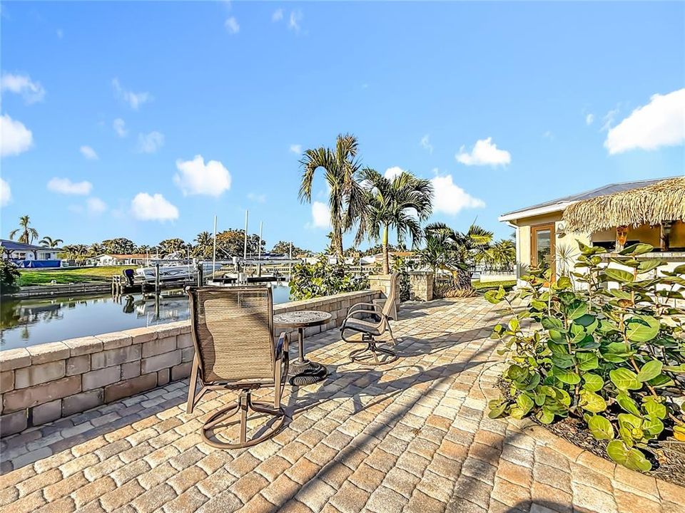 En Venta: $799,000 (3 camas, 3 baños, 1903 Pies cuadrados)