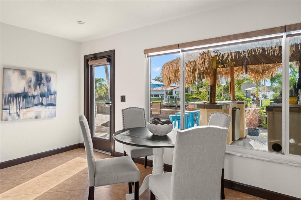 En Venta: $799,000 (3 camas, 3 baños, 1903 Pies cuadrados)