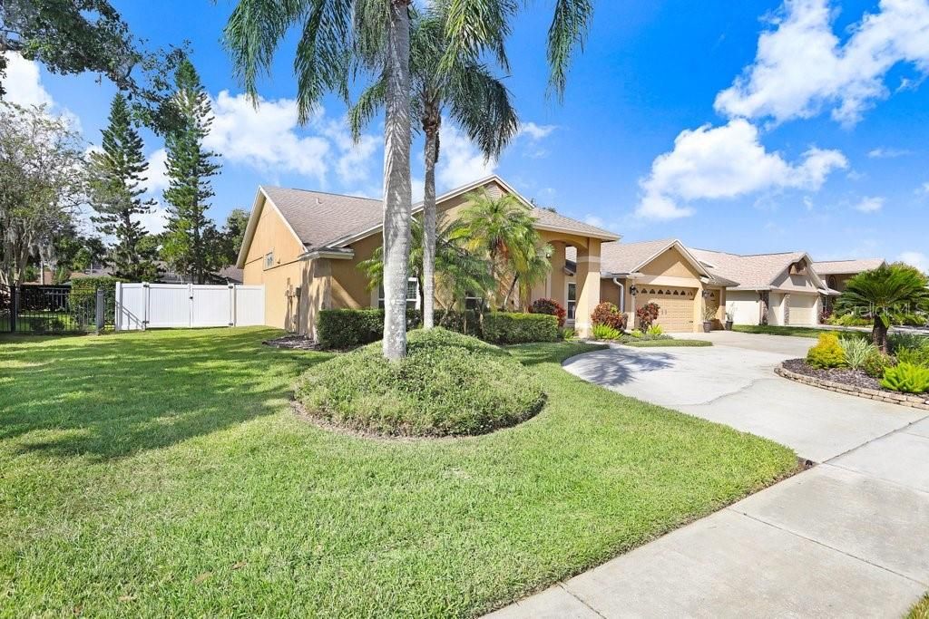 待售: $865,000 (4 贝兹, 3 浴室, 2752 平方英尺)