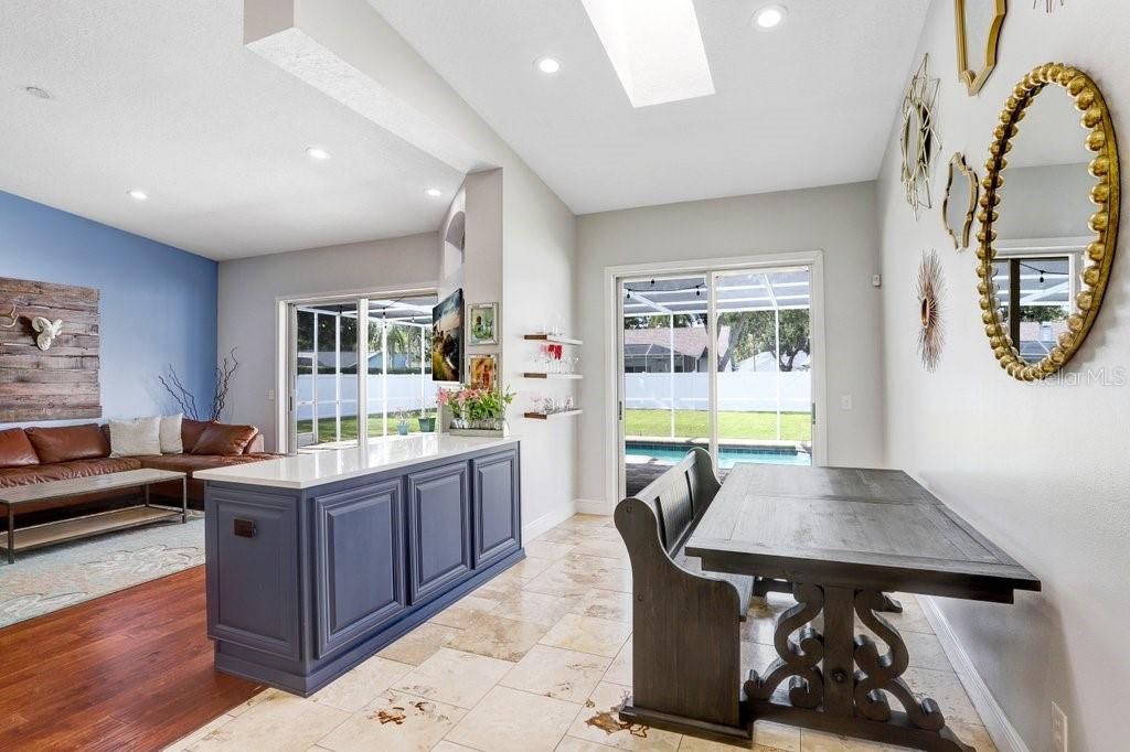 待售: $865,000 (4 贝兹, 3 浴室, 2752 平方英尺)