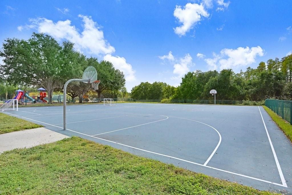 待售: $865,000 (4 贝兹, 3 浴室, 2752 平方英尺)