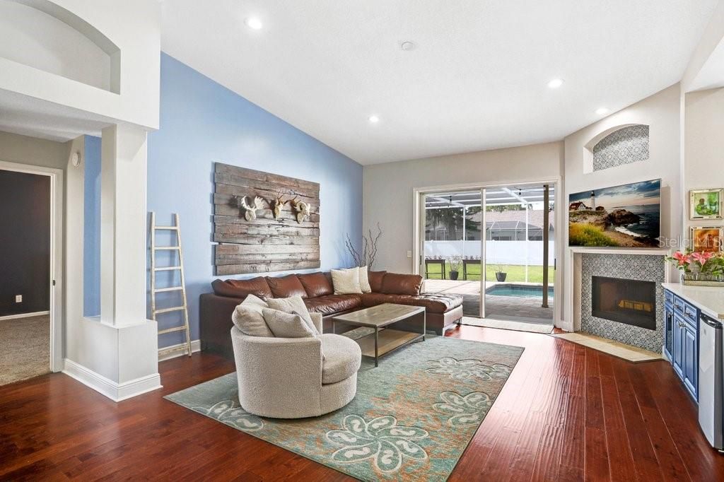 待售: $865,000 (4 贝兹, 3 浴室, 2752 平方英尺)