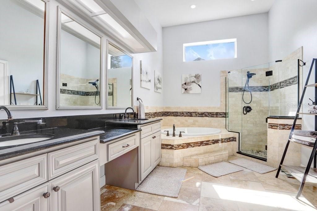 待售: $865,000 (4 贝兹, 3 浴室, 2752 平方英尺)