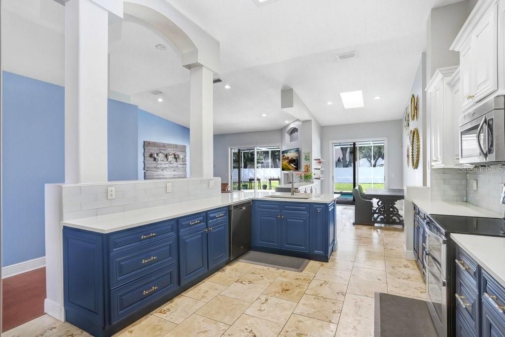 待售: $865,000 (4 贝兹, 3 浴室, 2752 平方英尺)