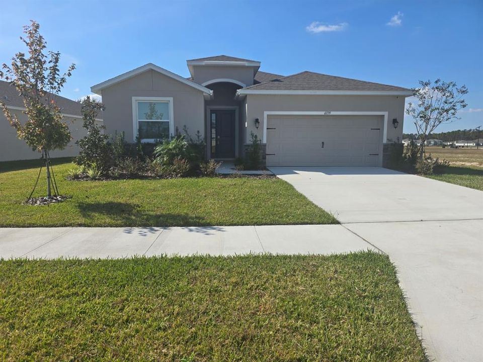 For Rent: $2,985 (4 beds, 2 baths, 2045 Square Feet)