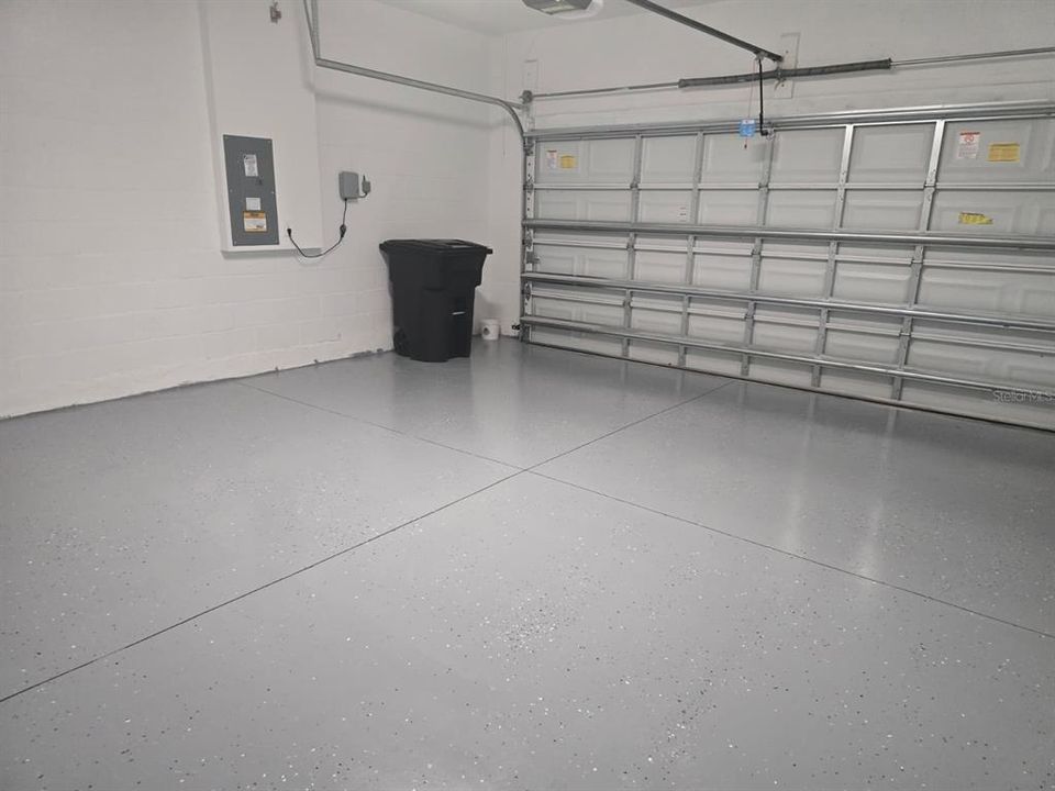 For Rent: $2,985 (4 beds, 2 baths, 2045 Square Feet)