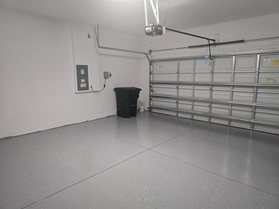 For Rent: $2,985 (4 beds, 2 baths, 2045 Square Feet)