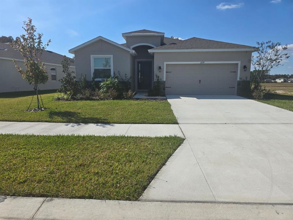 For Rent: $2,985 (4 beds, 2 baths, 2045 Square Feet)