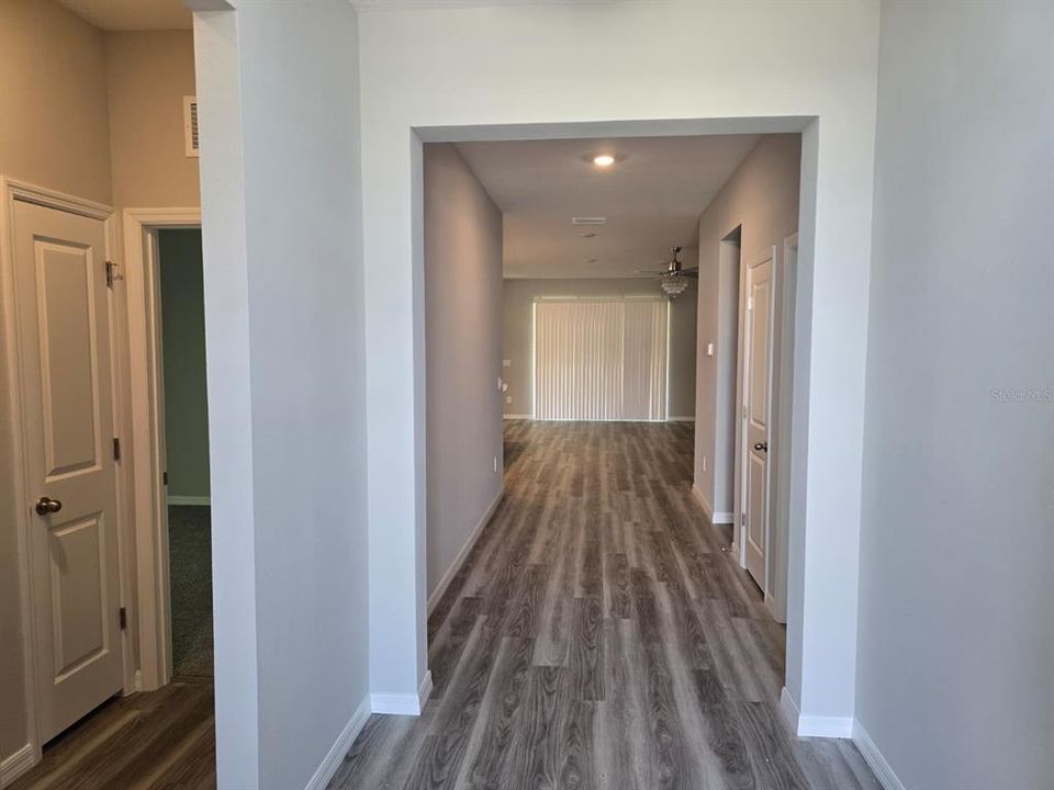 For Rent: $2,985 (4 beds, 2 baths, 2045 Square Feet)