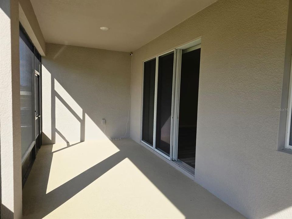 For Rent: $2,985 (4 beds, 2 baths, 2045 Square Feet)