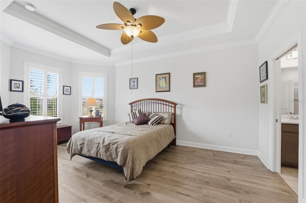 For Sale: $450,000 (2 beds, 2 baths, 1689 Square Feet)