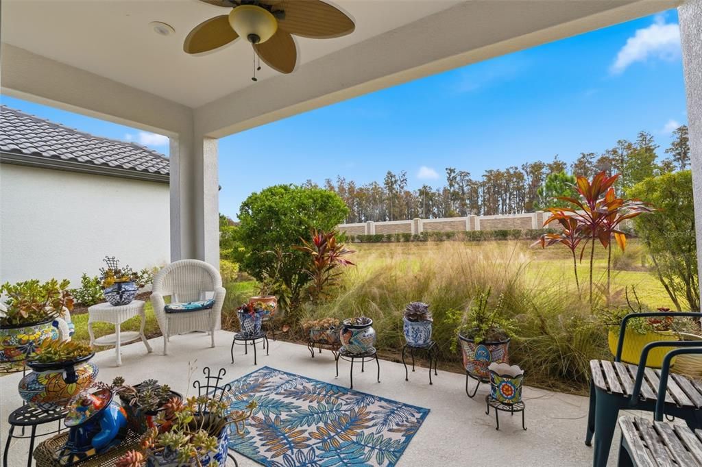 For Sale: $450,000 (2 beds, 2 baths, 1689 Square Feet)