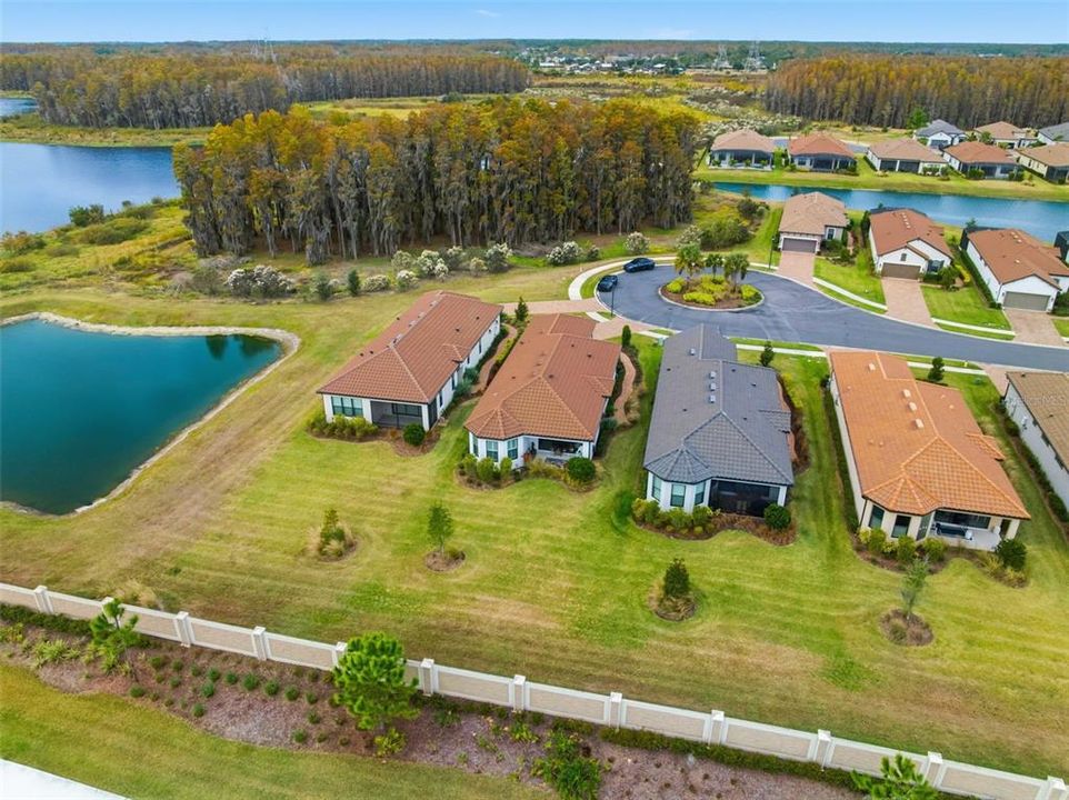 For Sale: $450,000 (2 beds, 2 baths, 1689 Square Feet)