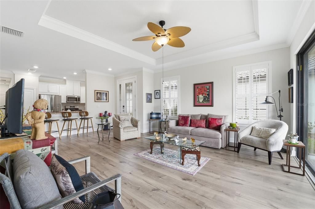 For Sale: $450,000 (2 beds, 2 baths, 1689 Square Feet)