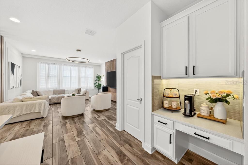 For Sale: $615,000 (3 beds, 2 baths, 1857 Square Feet)