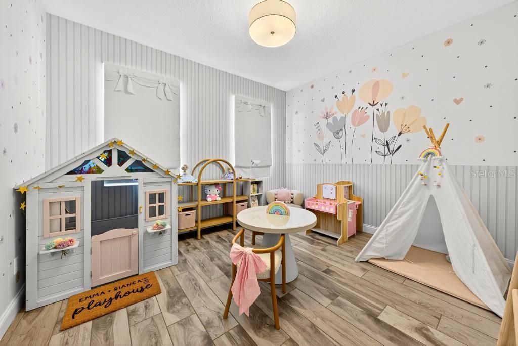 For Sale: $615,000 (3 beds, 2 baths, 1857 Square Feet)