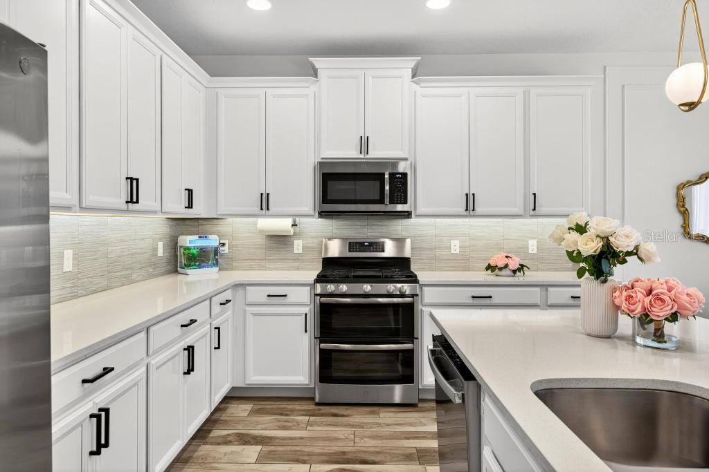 For Sale: $615,000 (3 beds, 2 baths, 1857 Square Feet)