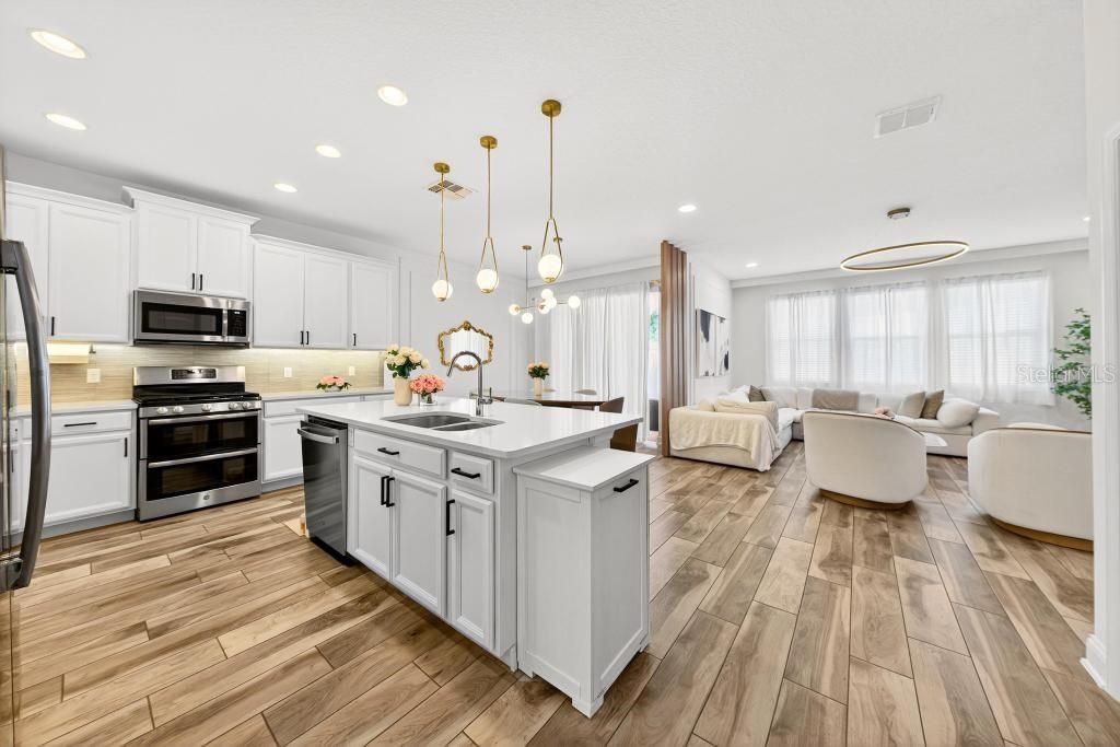 For Sale: $615,000 (3 beds, 2 baths, 1857 Square Feet)