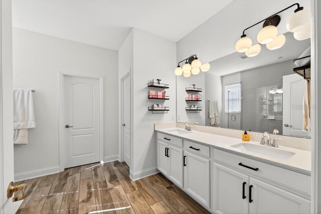 For Sale: $615,000 (3 beds, 2 baths, 1857 Square Feet)