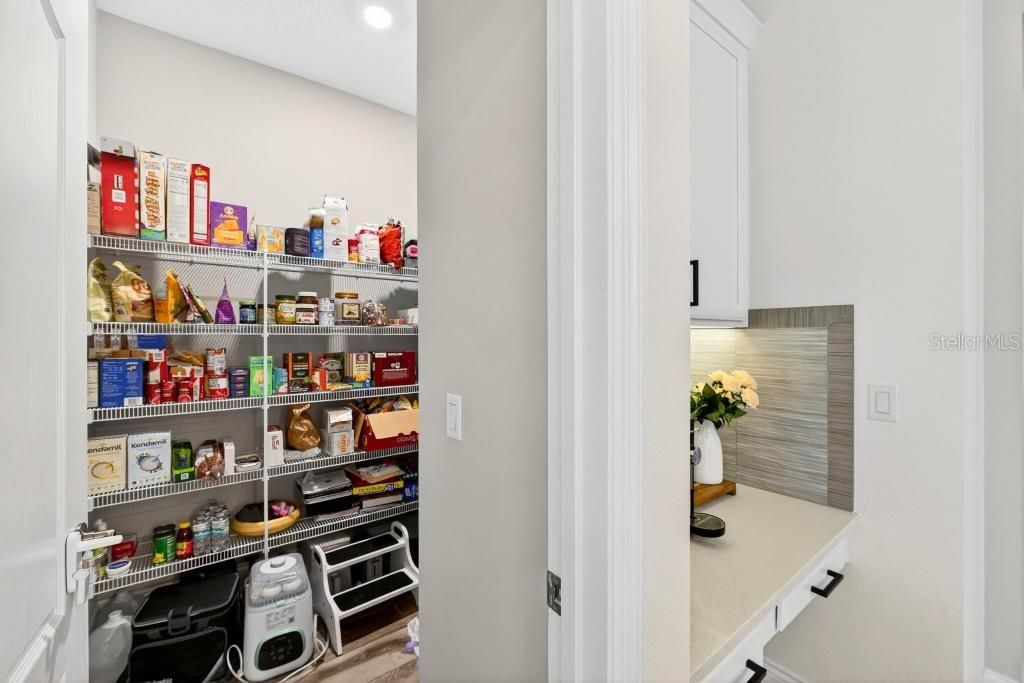 For Sale: $615,000 (3 beds, 2 baths, 1857 Square Feet)