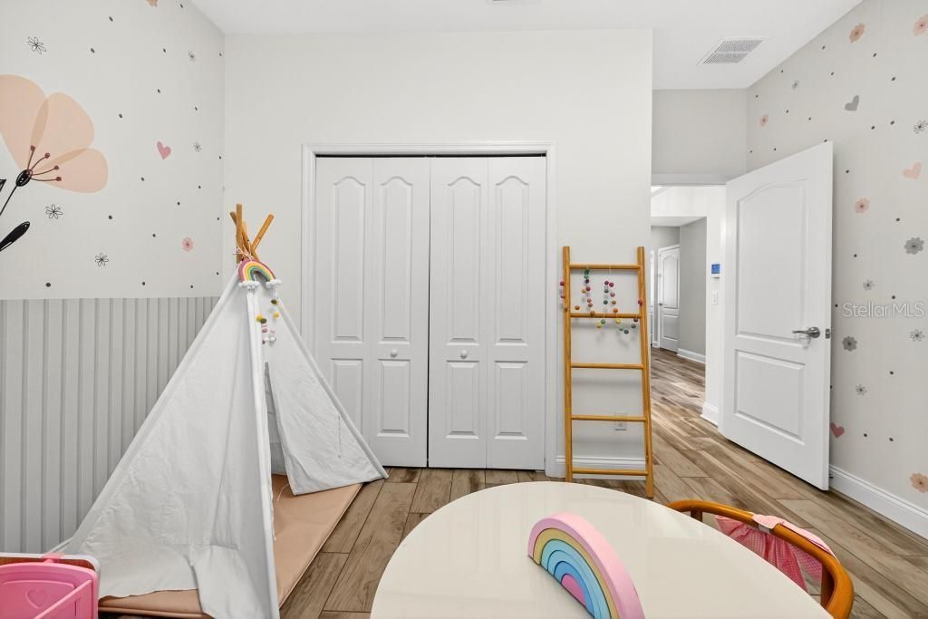 For Sale: $615,000 (3 beds, 2 baths, 1857 Square Feet)